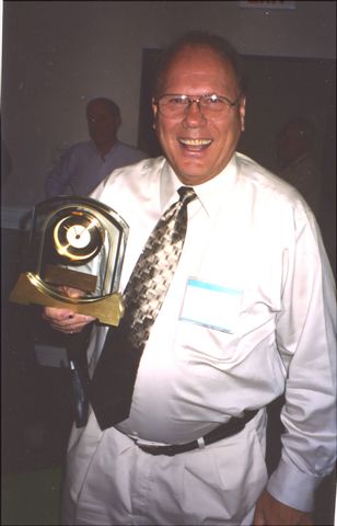 John Edman receives Pioneer Lecturer Award